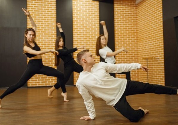 Affordable Dance Classes for Boys in Indirapuram